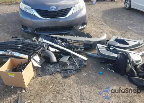 2020 Chevrolet Blazer Awd 2Lt from USA, damaged, VIN 3GNKBHRS6LS627280